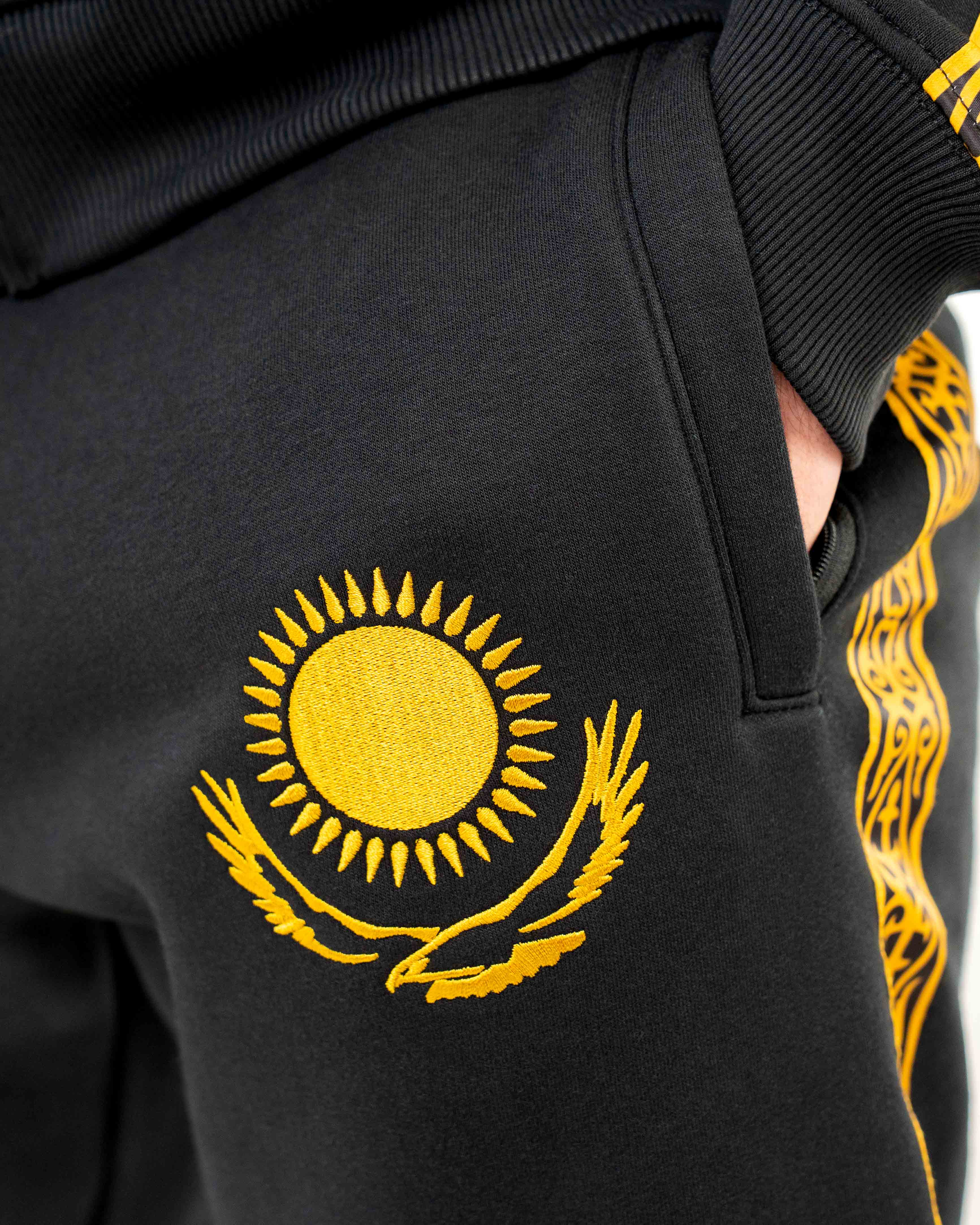 WOSTOK® Jogger „Almaty“